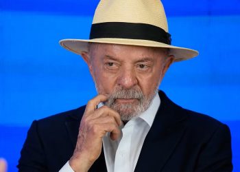 A CONTA NÃO FECHA: Lula quer mais quatro anos, mas Brasil acumula rombo de R$ 94,9 bilhões e contas públicas afundam no vermelho